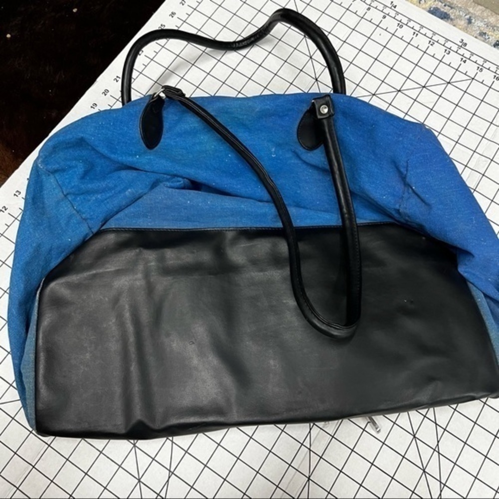 Disney Mickey Unlimited VNTG duffel bag - Picture 4 of 7